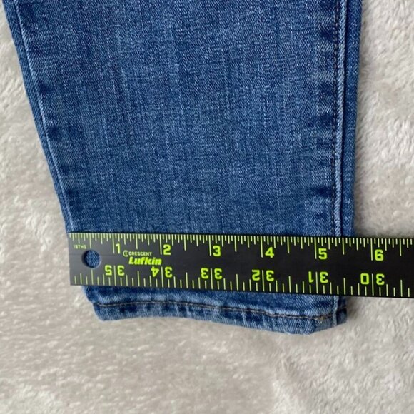 Levis Women's Jeans Size 32 or 32x30 721 High Rise Skinny Medium Wash Denim - Picture 5 of 13